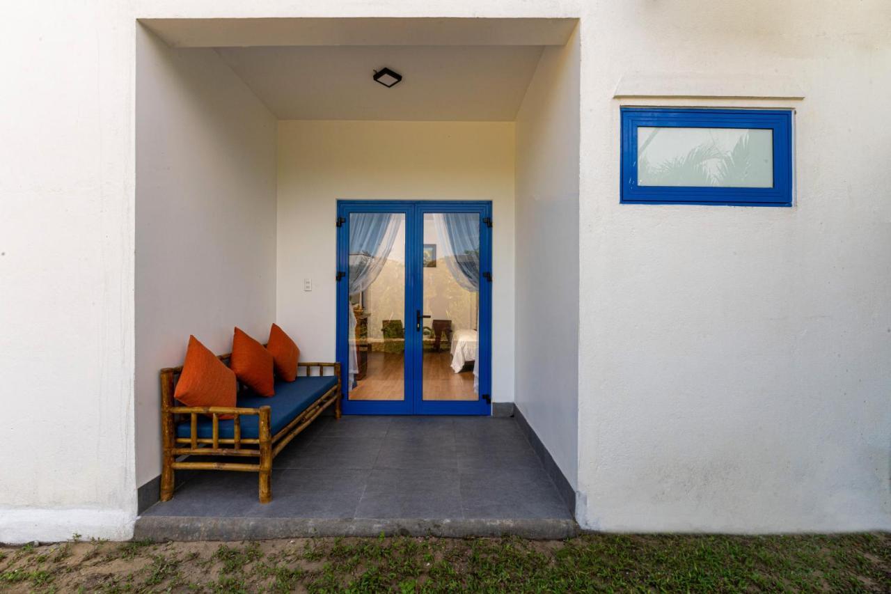 Local Beach Front Villas Tan Thanh Ngoại thất bức ảnh
